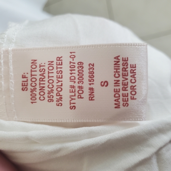 So Me White Maxi Dress Elegant and Timeless - Picture 2 of 7